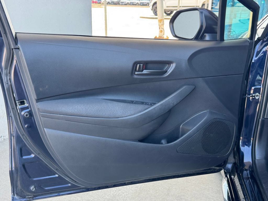 Used 2025 Toyota Corolla LE FWD image 16