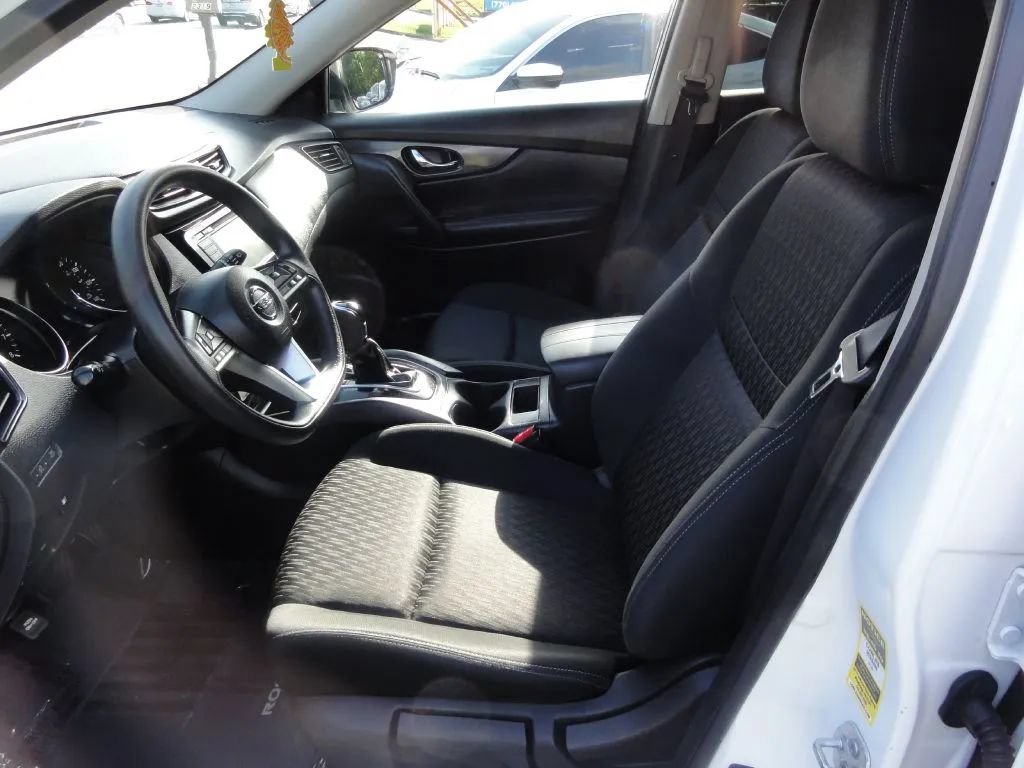 Used 2018 Nissan Rogue S AWD/4WD image 8