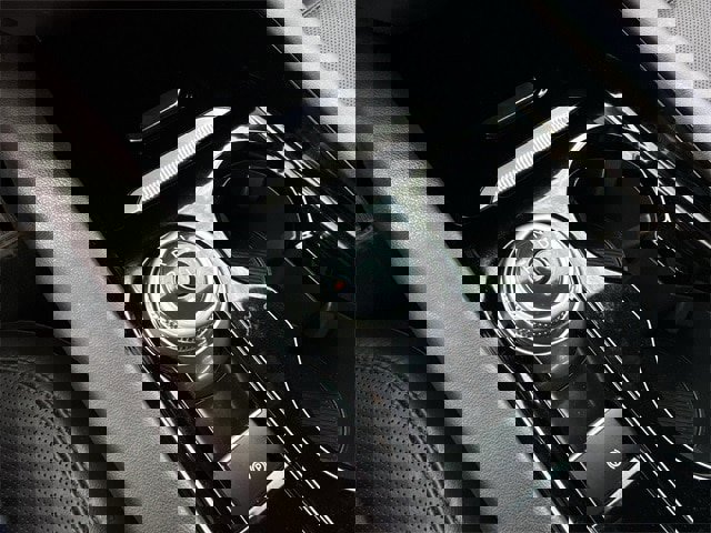 Used 2025 Ford Explorer Platinum w/ LUX Leather Package image 20