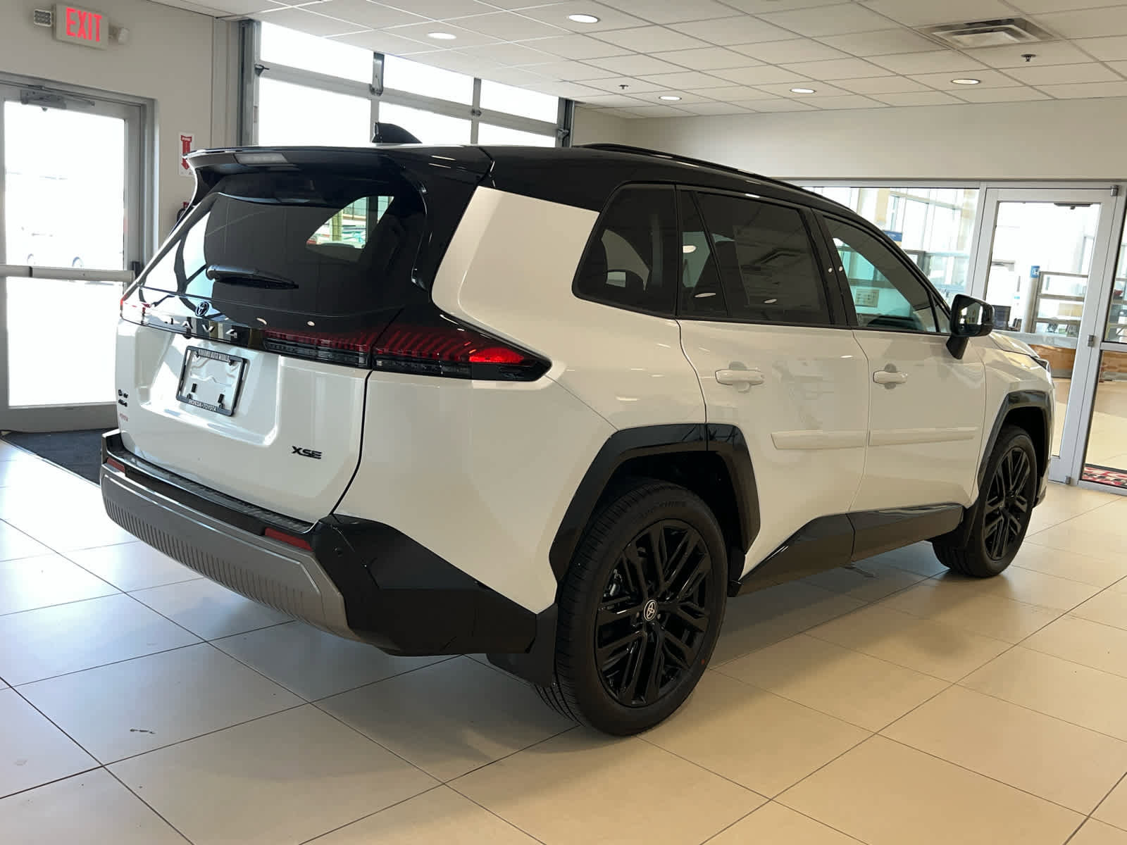New 2026 Toyota RAV4 XSE w/ Panoramic Sun Roof Package AWD/4WD image 6