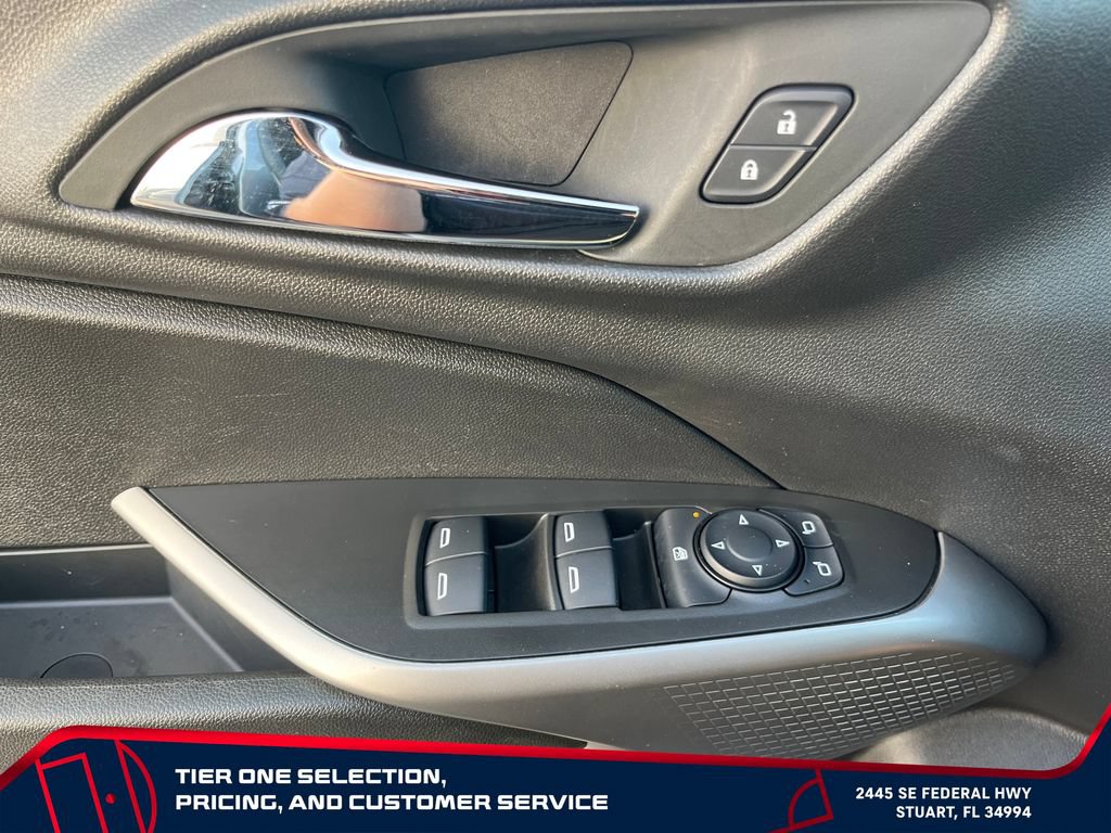 Certified 2024 Chevrolet Trax RS FWD image 17