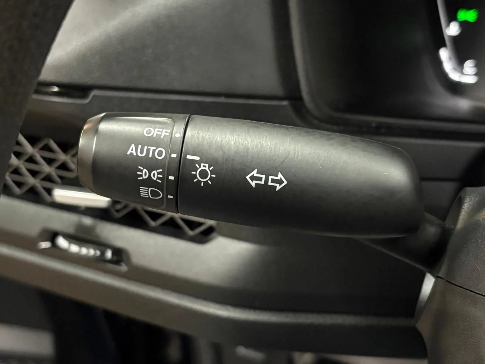 Used 2023 Honda Accord EX image 34