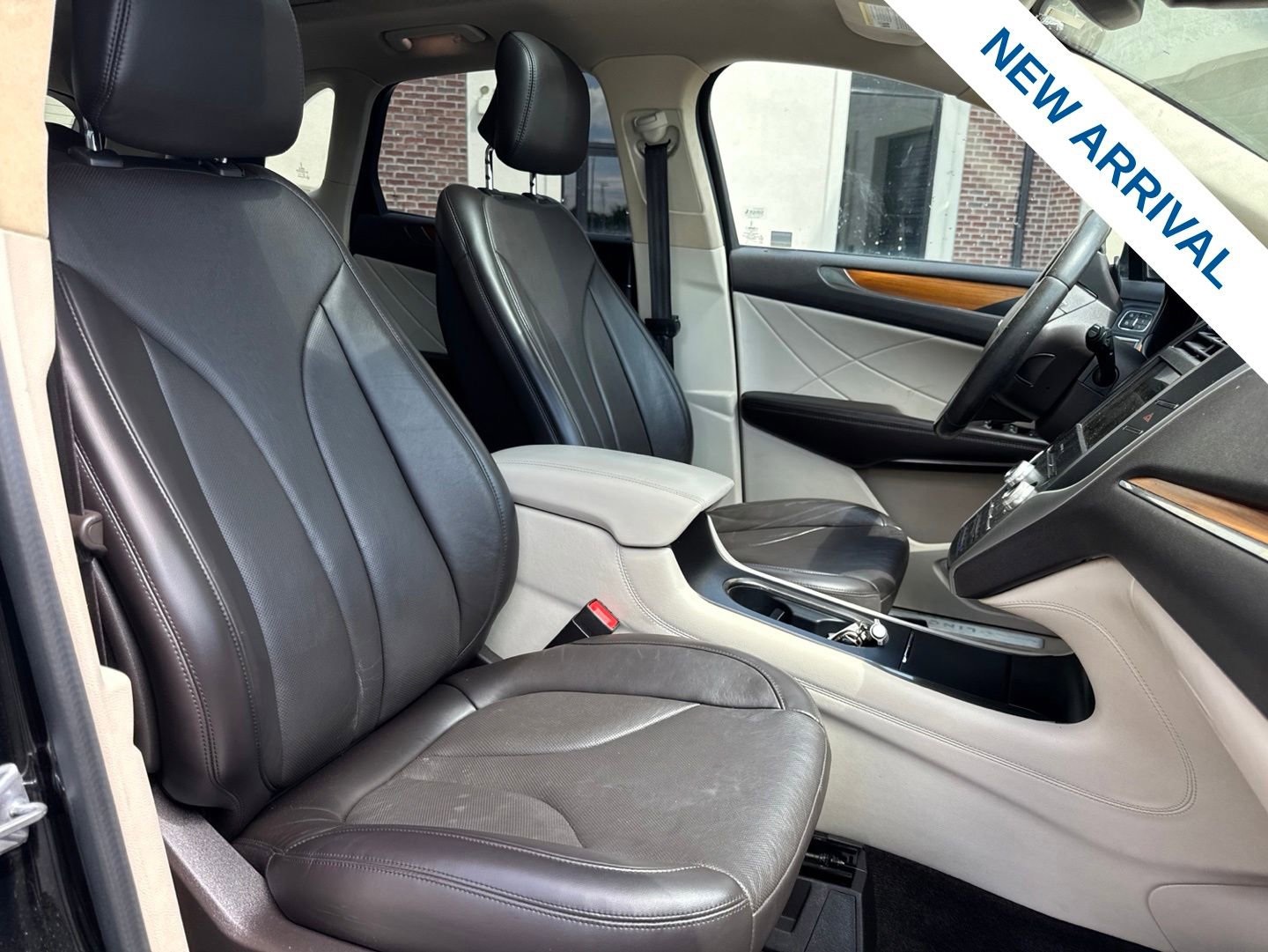 Used 2016 Lincoln MKC Reserve w/ Lincoln MKC Climate Package AWD/4WD image 9