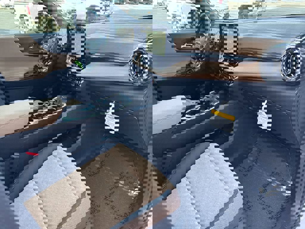 New 2026 Chevrolet Equinox ACTIV w/ Convenience Package III image 46