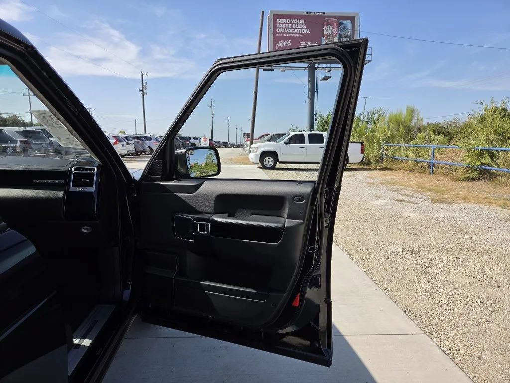 Used 2012 Land Rover Range Rover Supercharged AWD/4WD image 21