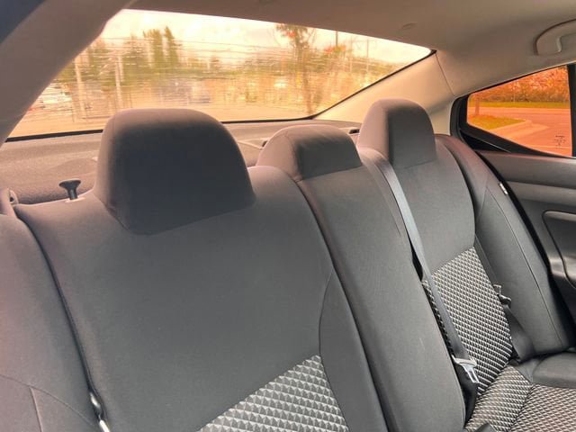 Used 2020 Nissan Versa S FWD image 28