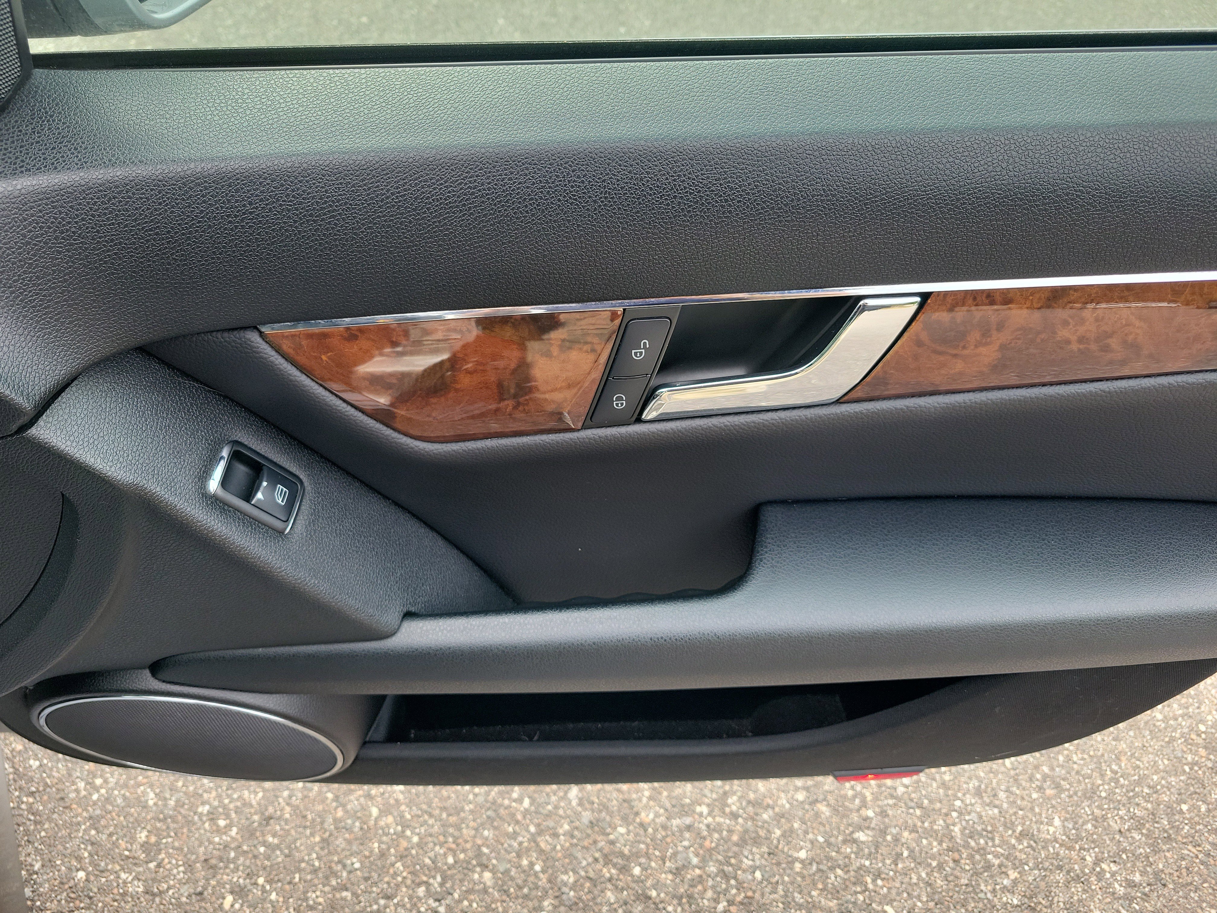 Used 2010 Mercedes-Benz C 300 Sedan image 53