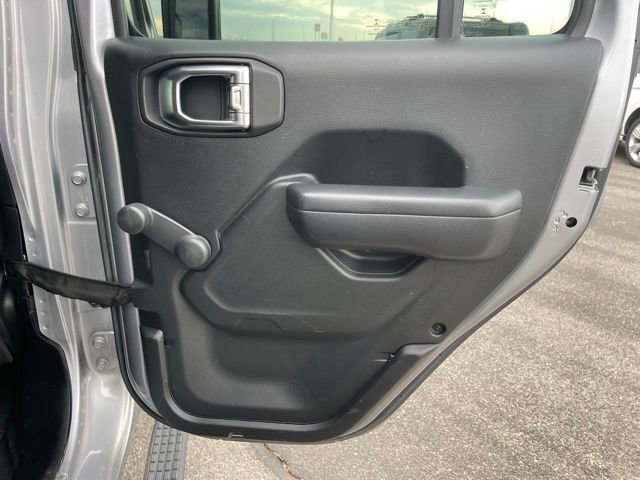 Used 2018 Jeep Wrangler Unlimited Sport image 14