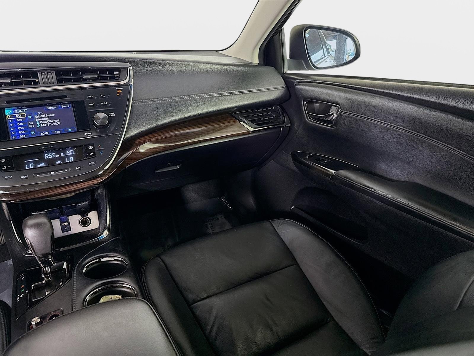 Used 2014 Toyota Avalon XLE Touring FWD image 24