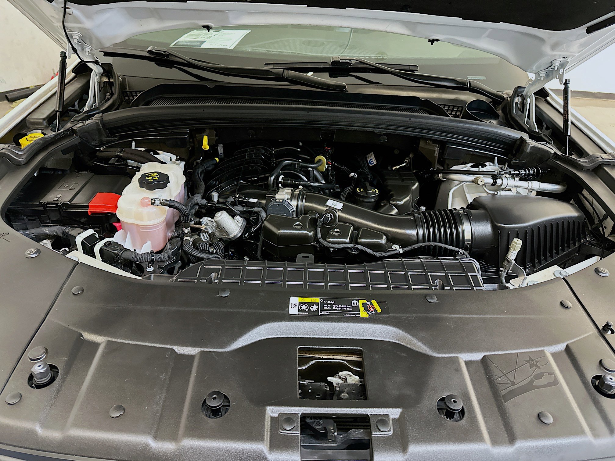 Used 2023 Jeep Grand Cherokee L Laredo image 36