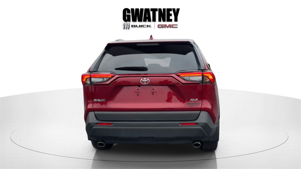 Used 2024 Toyota RAV4 XLE Premium image 5