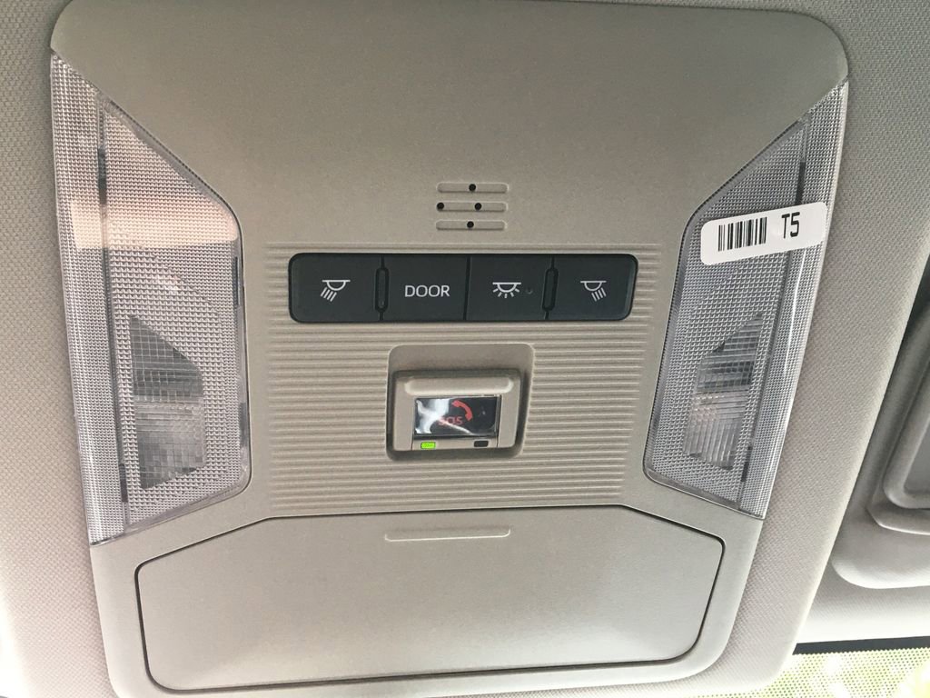 Used 2025 Toyota RAV4 XLE AWD/4WD image 14