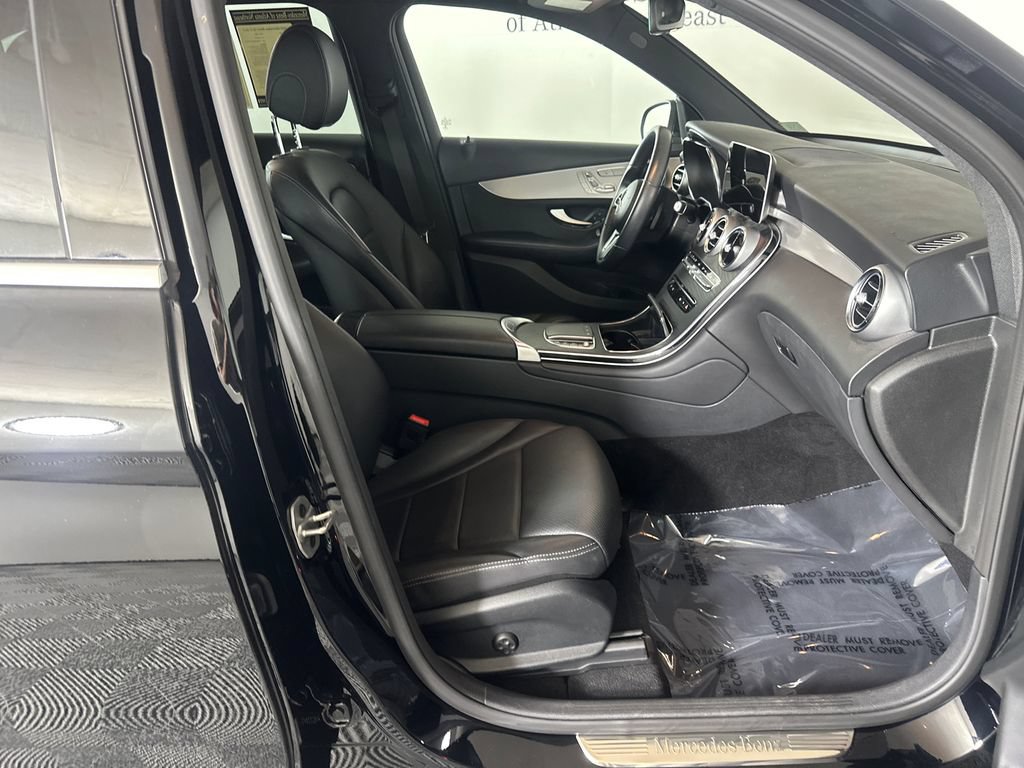 Certified 2022 Mercedes-Benz GLC 300 image 14