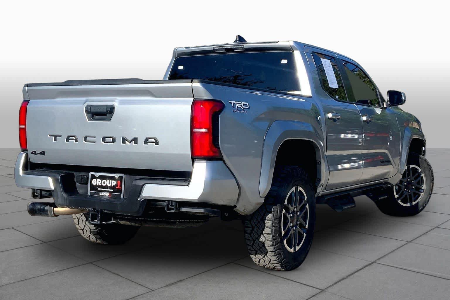 Used 2025 Toyota Tacoma TRD Sport AWD/4WD image 13