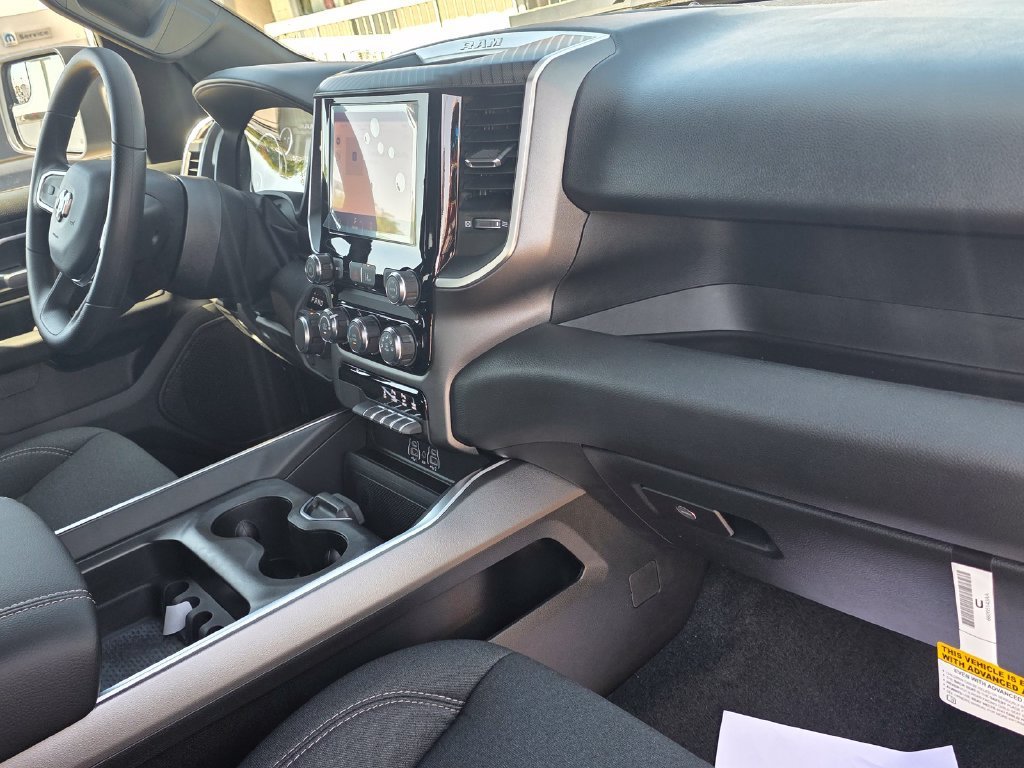 New 2026 RAM 1500 4x4 Crew Cab image 13