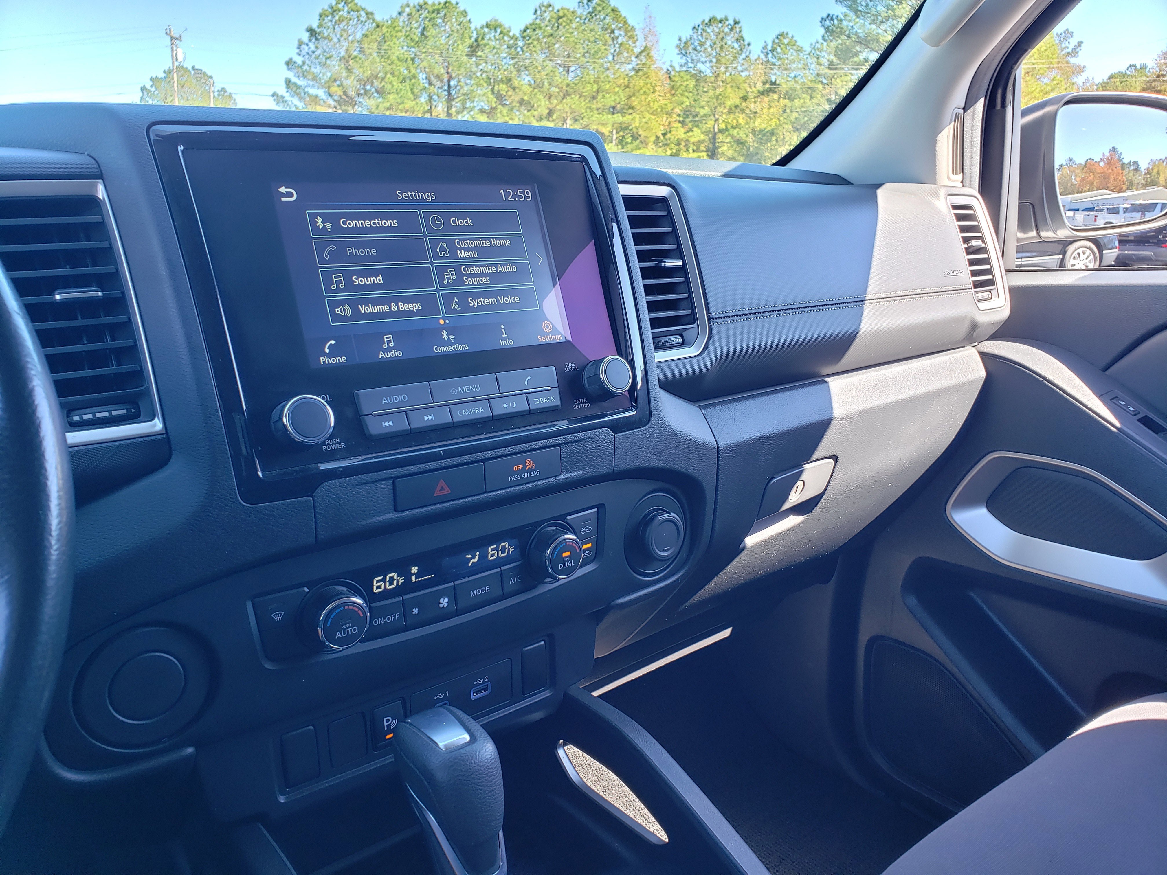 Used 2022 Nissan Frontier SV w/ Technology Package image 21