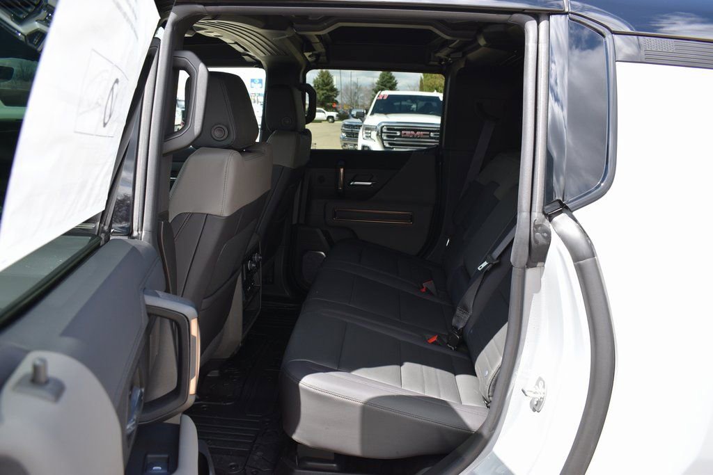 New 2025 GMC Hummer EV 2X w/ LPO, Illumination Package image 14