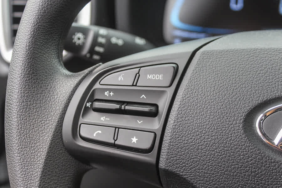 Certified 2026 Hyundai Venue SE FWD image 29