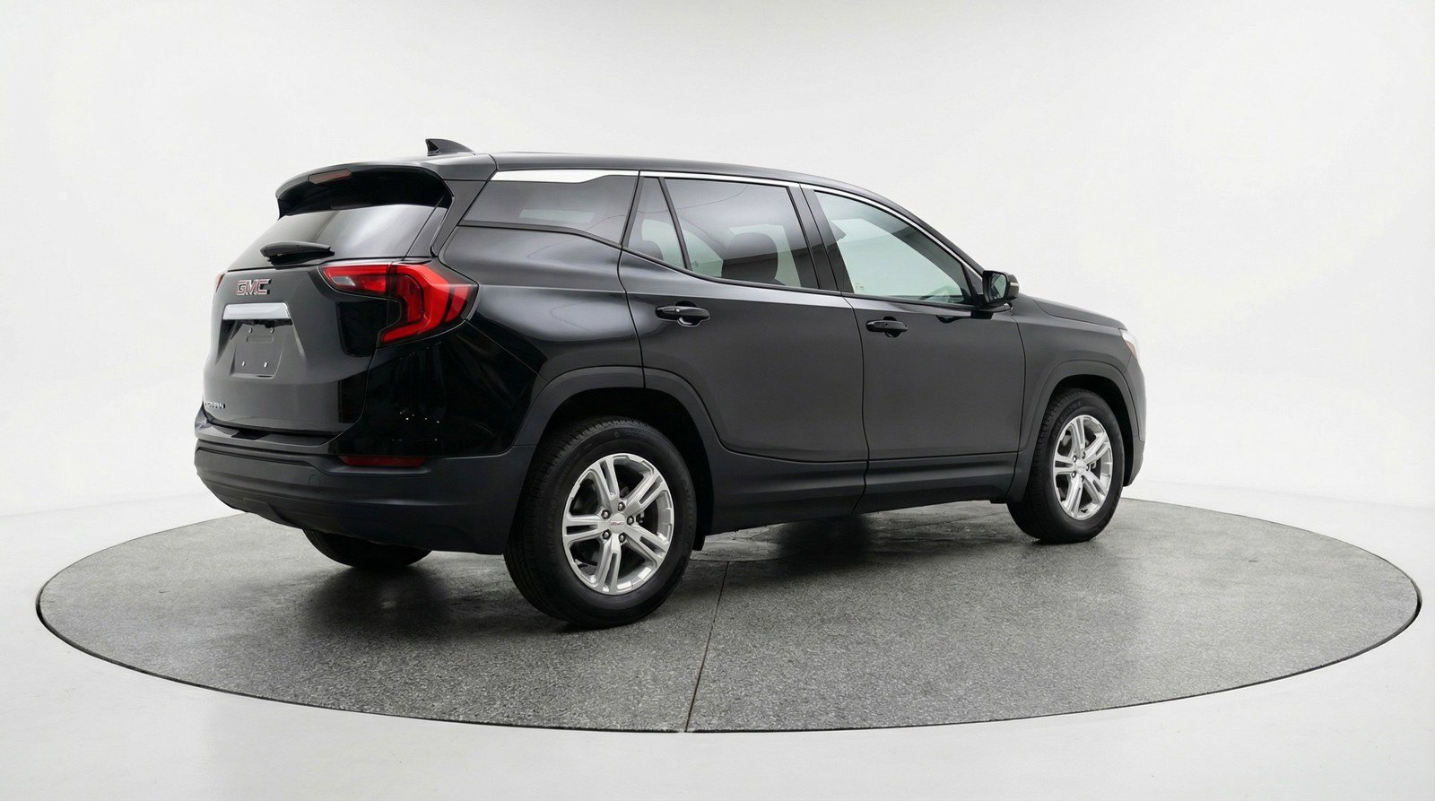 Used 2024 GMC Terrain SLE image 9