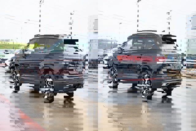 New 2026 Volkswagen Atlas SE image 4