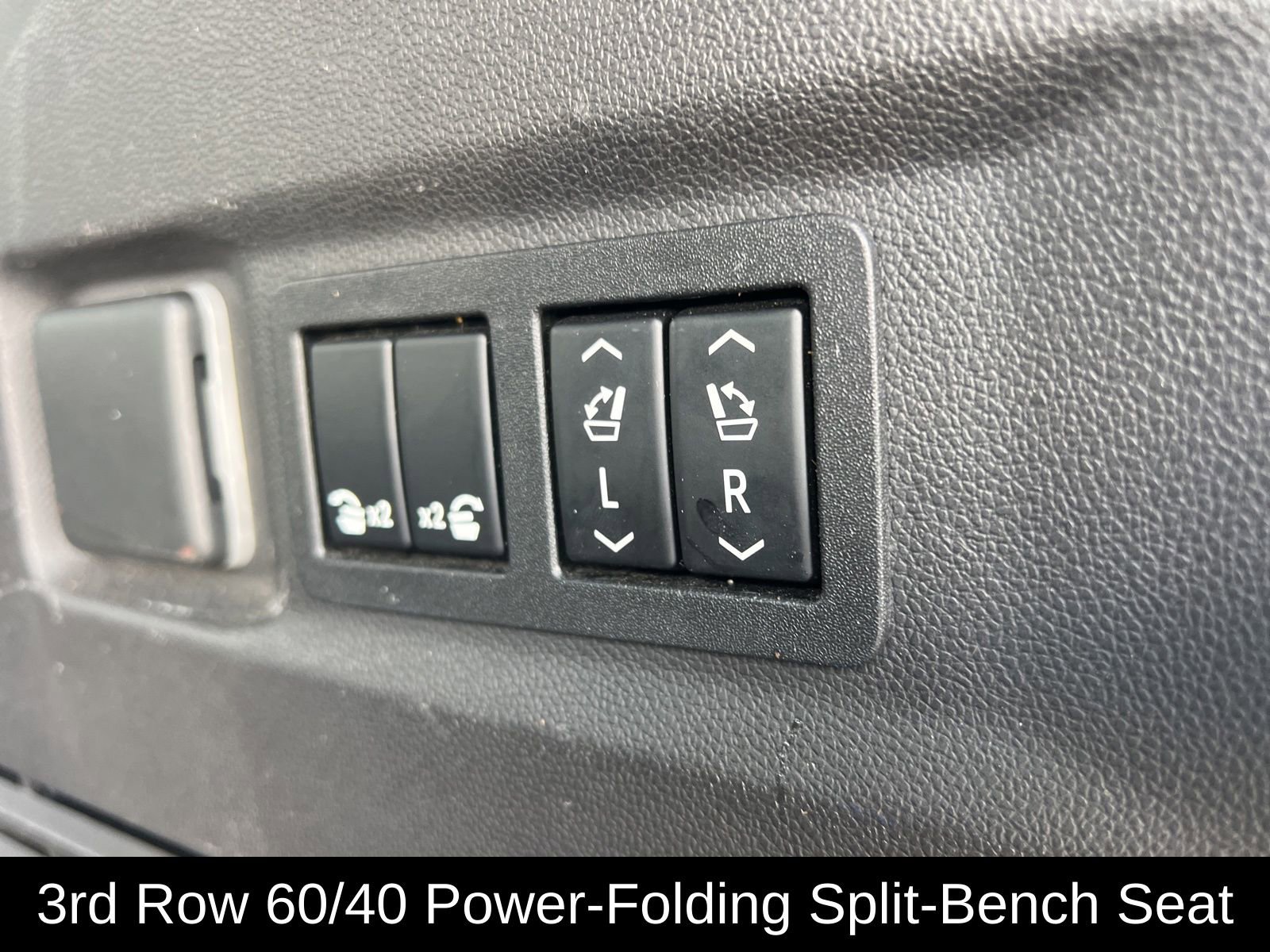 Used 2022 GMC Yukon Denali image 42