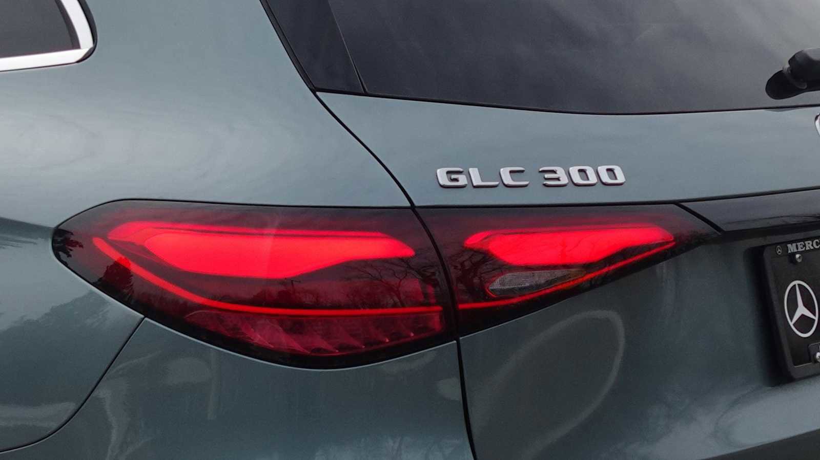 New 2026 Mercedes-Benz GLC 300 4MATIC image 16