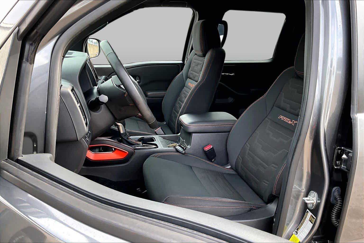 Used 2022 Nissan Frontier Pro-X RWD image 10