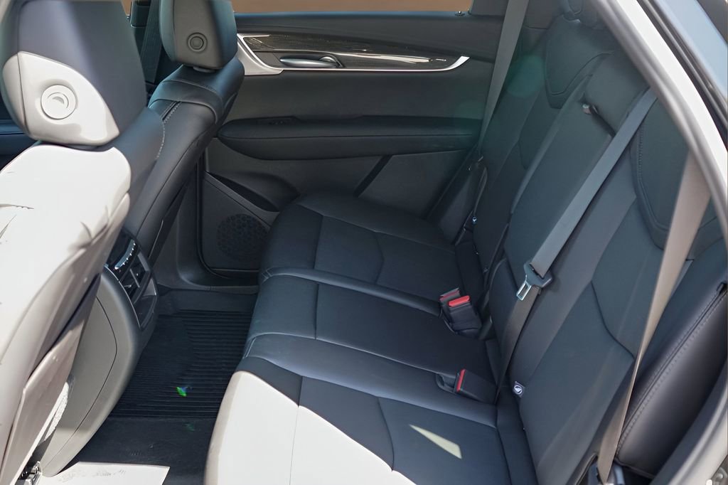 New 2026 Cadillac XT5 Sportv w/ LPO, Onyx Lite Package image 21