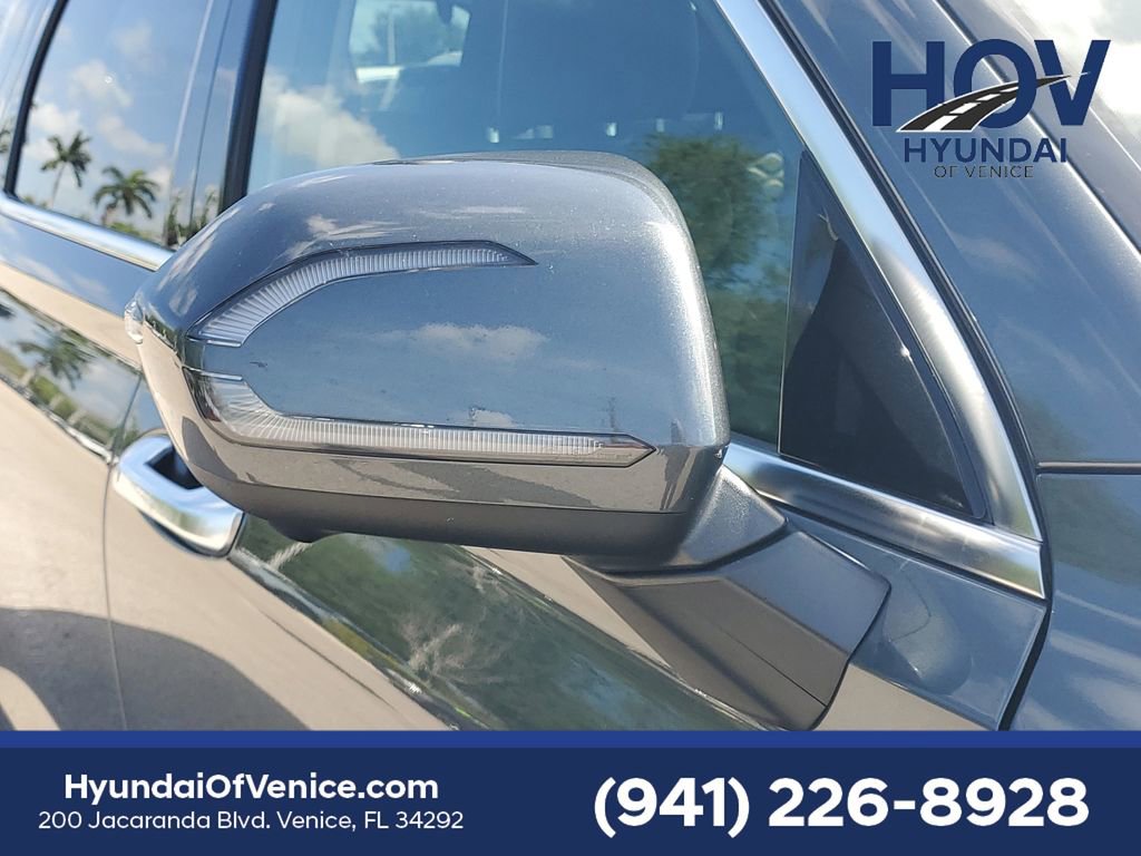 Used 2022 Hyundai Palisade Limited w/ Cargo Package image 11