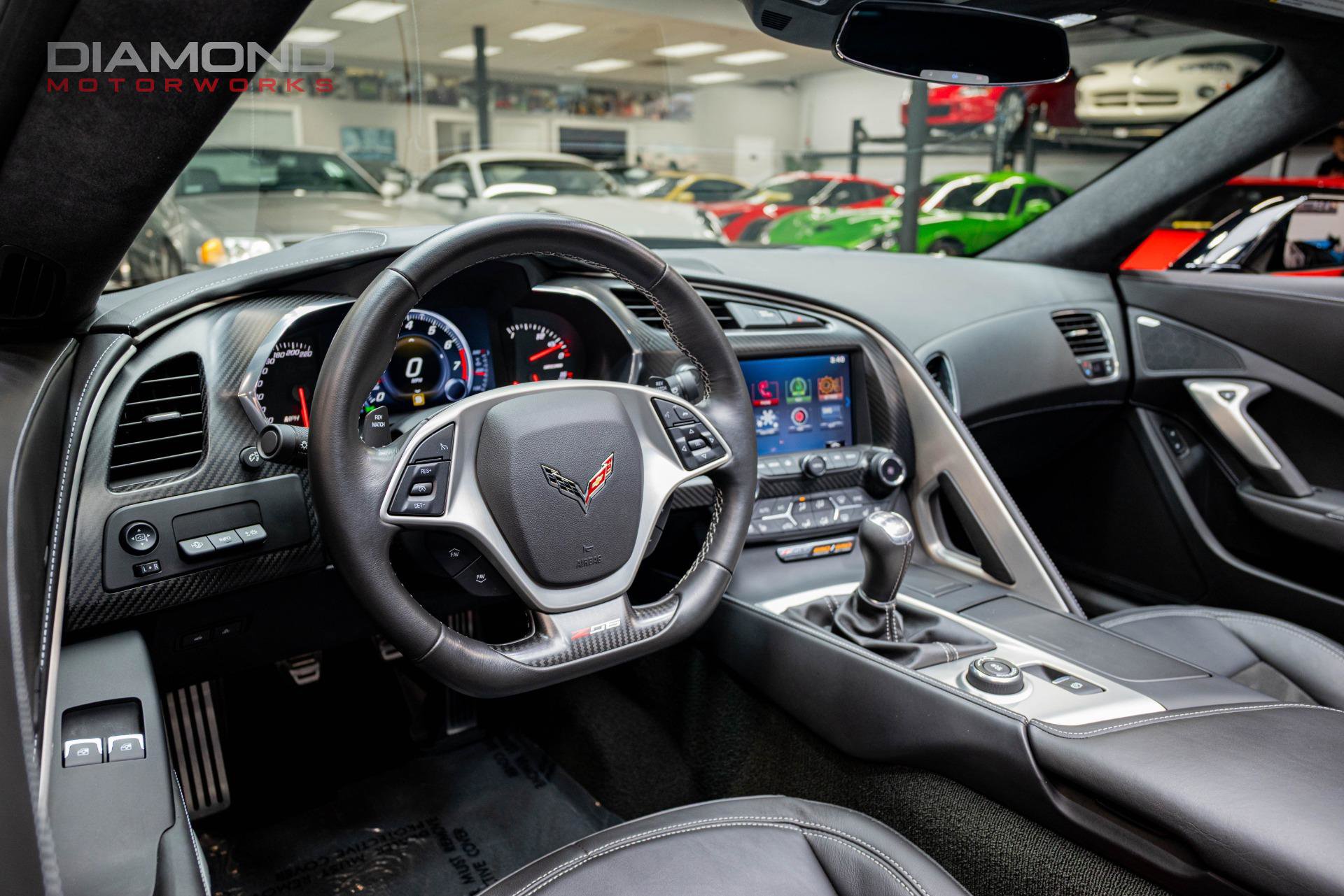Used 2015 Chevrolet Corvette Z06 w/ 3LZ Preferred Equipment Group RWD image 63