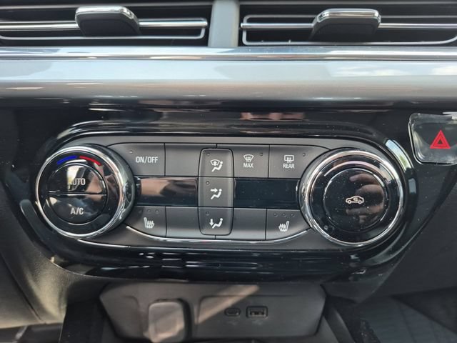 Used 2026 Chevrolet Trax LT w/ Sunroof Package FWD image 22