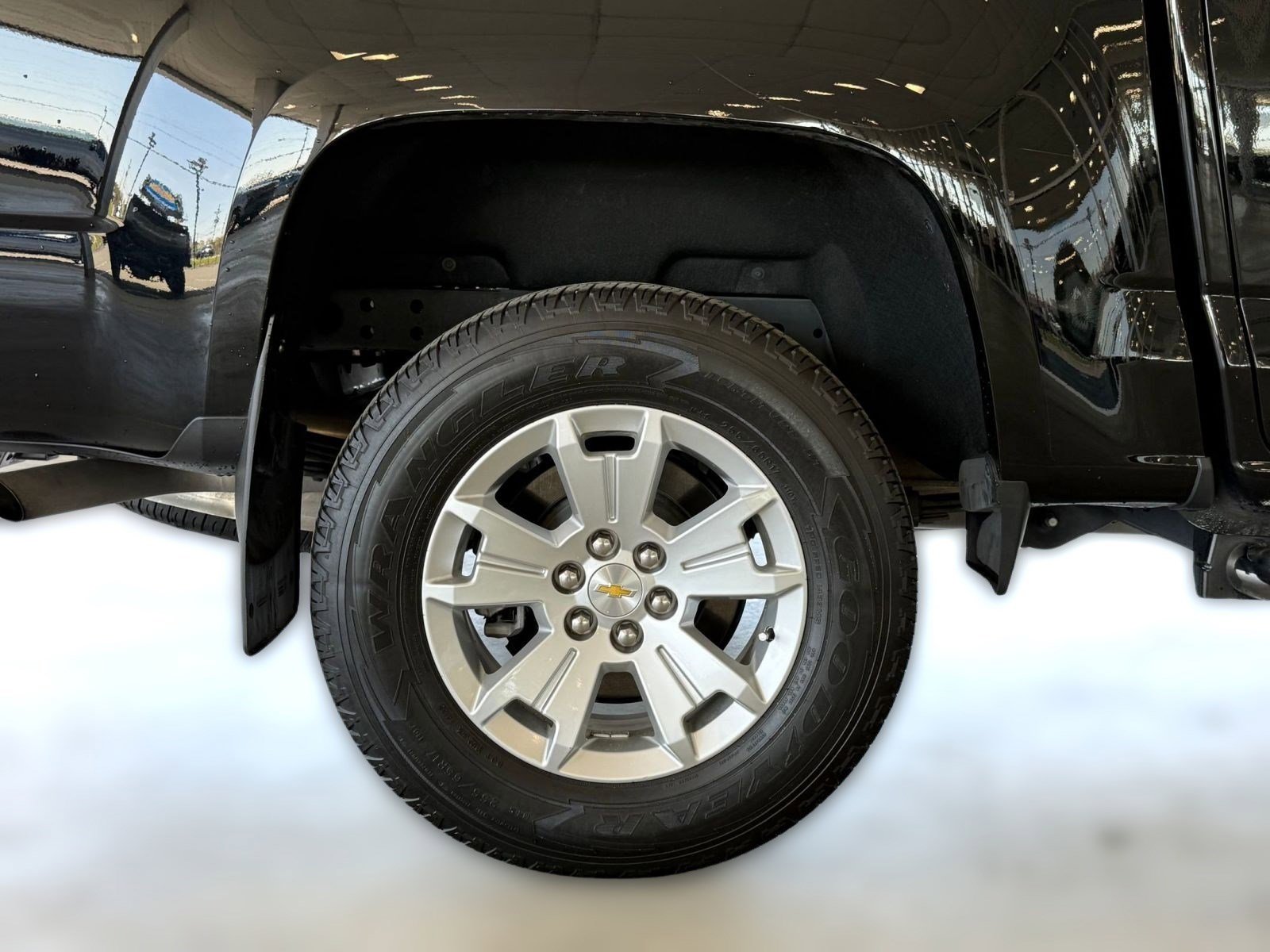 Used 2022 Chevrolet Colorado LT w/ LT Convenience Package image 12