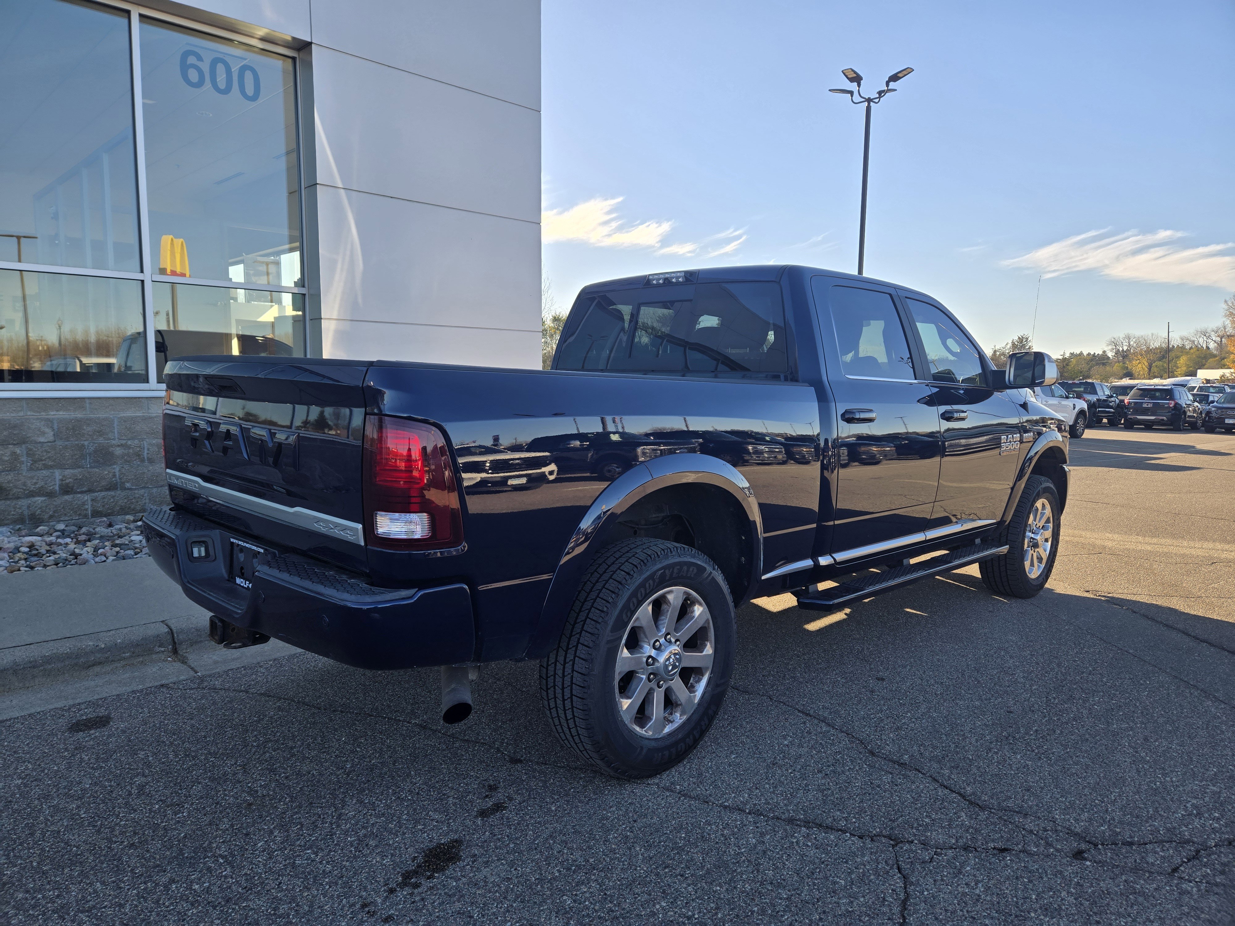 Used 2018 RAM 3500 Laramie Longhorn image 19