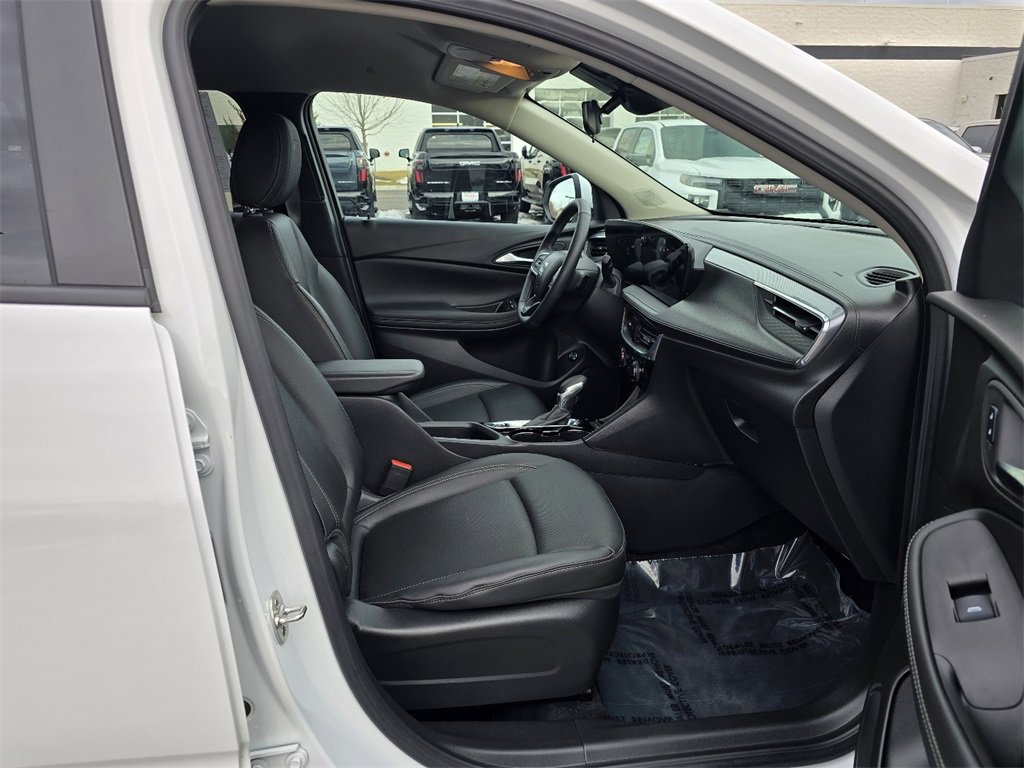 Certified 2024 Buick Encore GX Sport Touring w/ Comfort Package image 33
