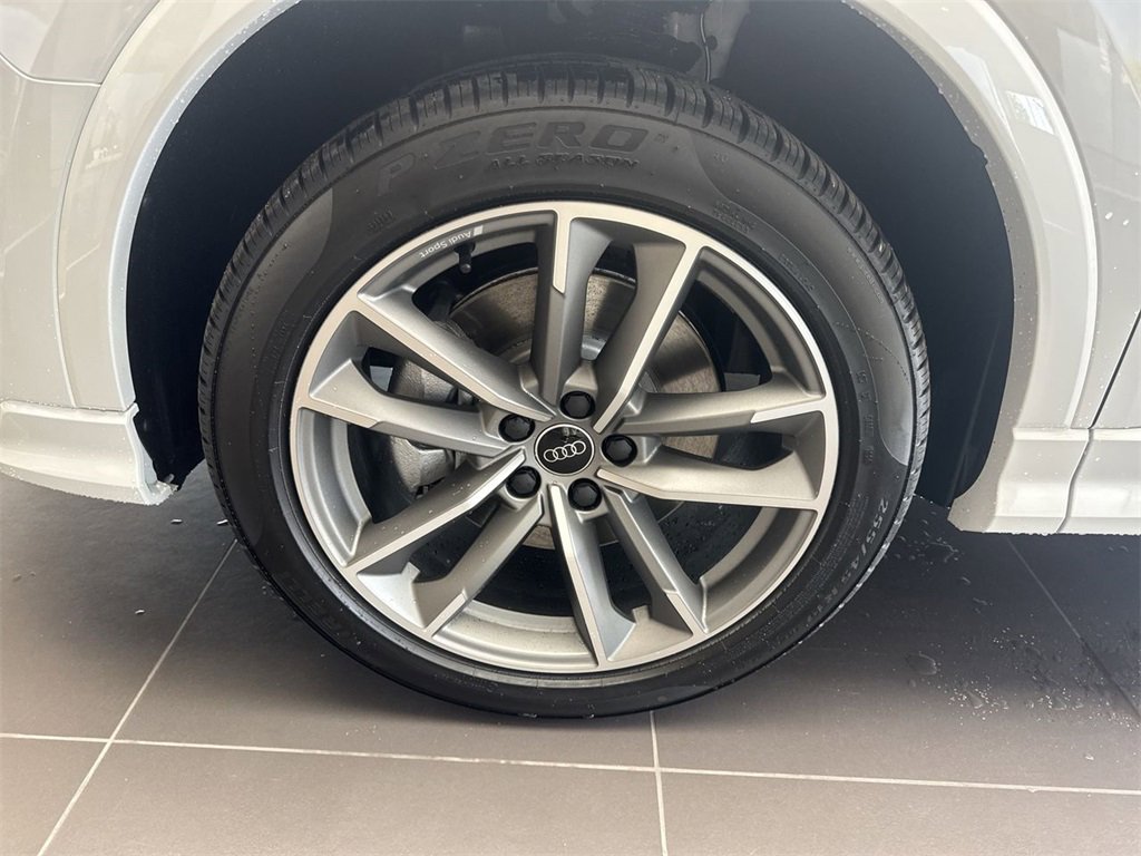 New 2025 Audi Q3 2.0T Premium image 7