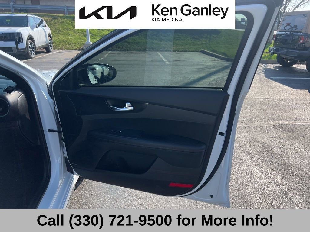 Certified 2022 Kia Forte GT image 56