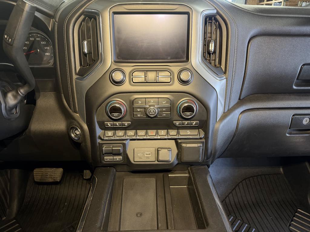 Used 2020 Chevrolet Silverado 2500 LTZ w/ LTZ Premium Package AWD/4WD image 20