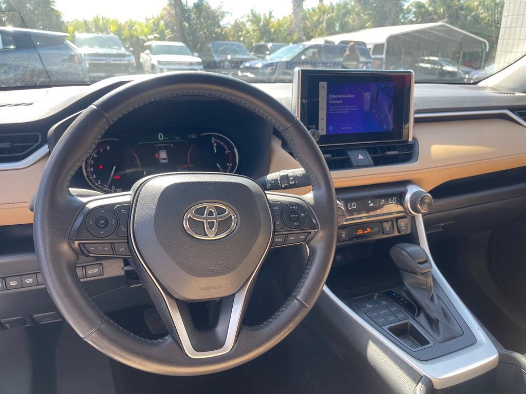 Used 2025 Toyota RAV4 XLE w/ Convenience Package AWD/4WD image 14