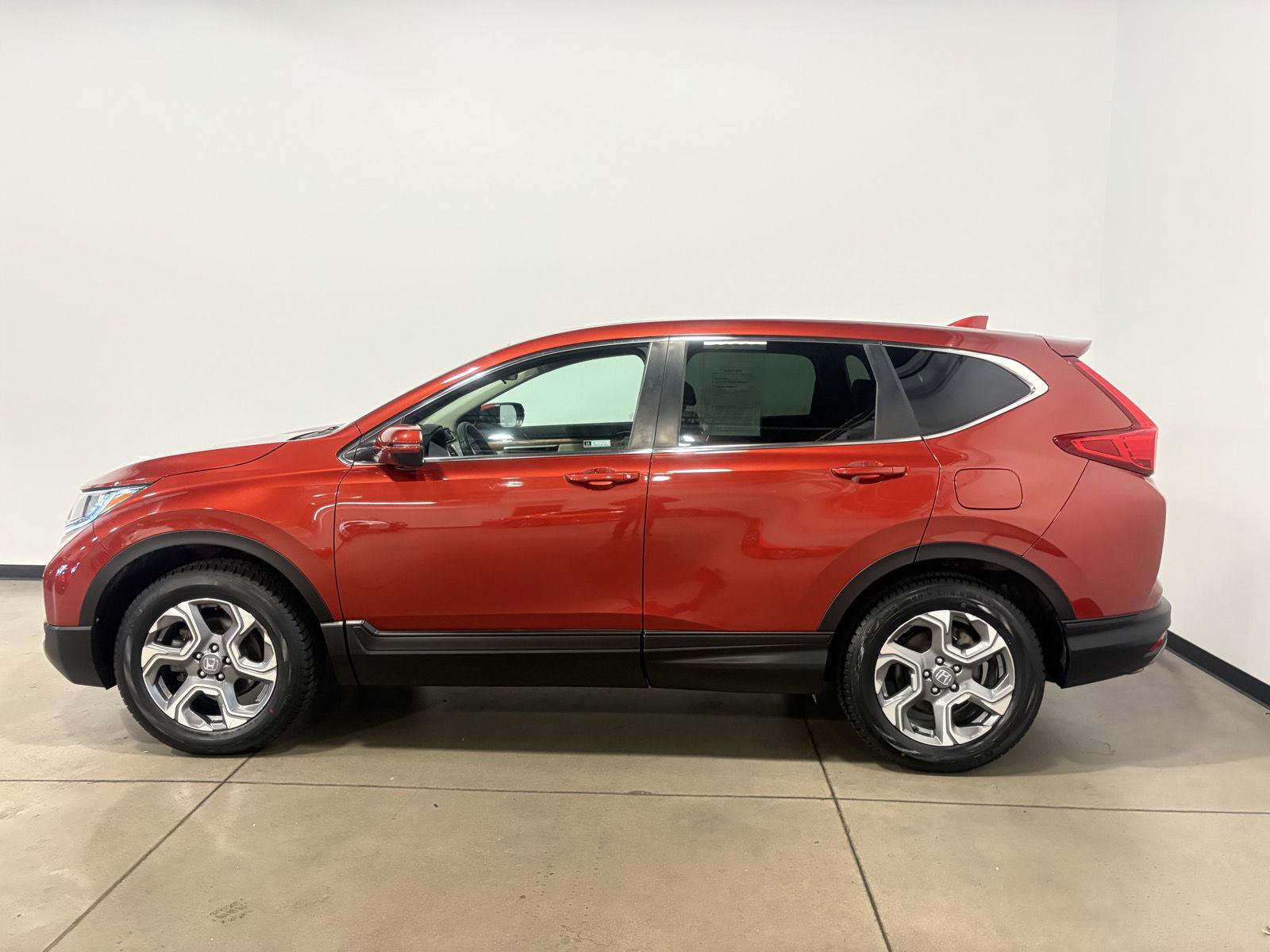 Used 2018 Honda CR-V EX image 7