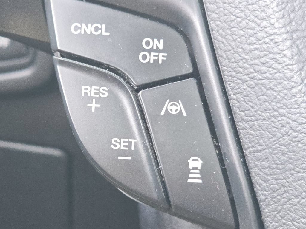 Used 2019 Ford Edge Titanium w/ Equipment Group 301A FWD image 34