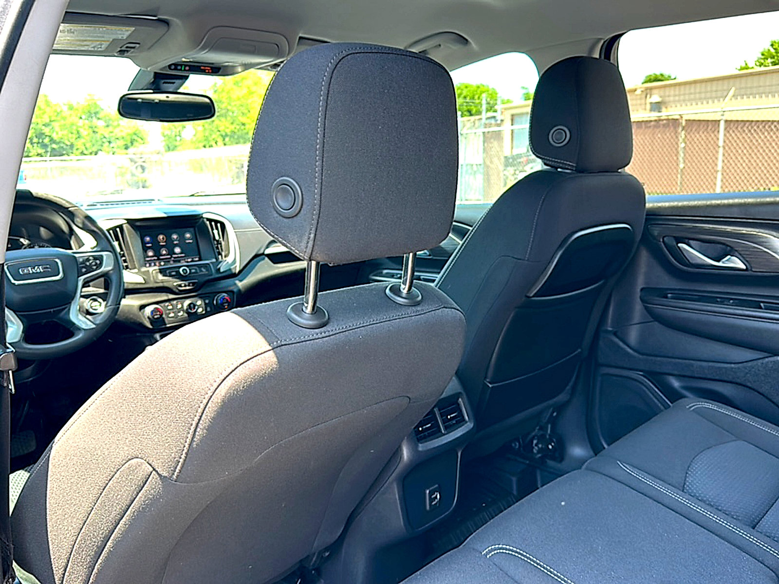 Used 2022 GMC Terrain SLE w/ Driver Convenience Package FWD image 17