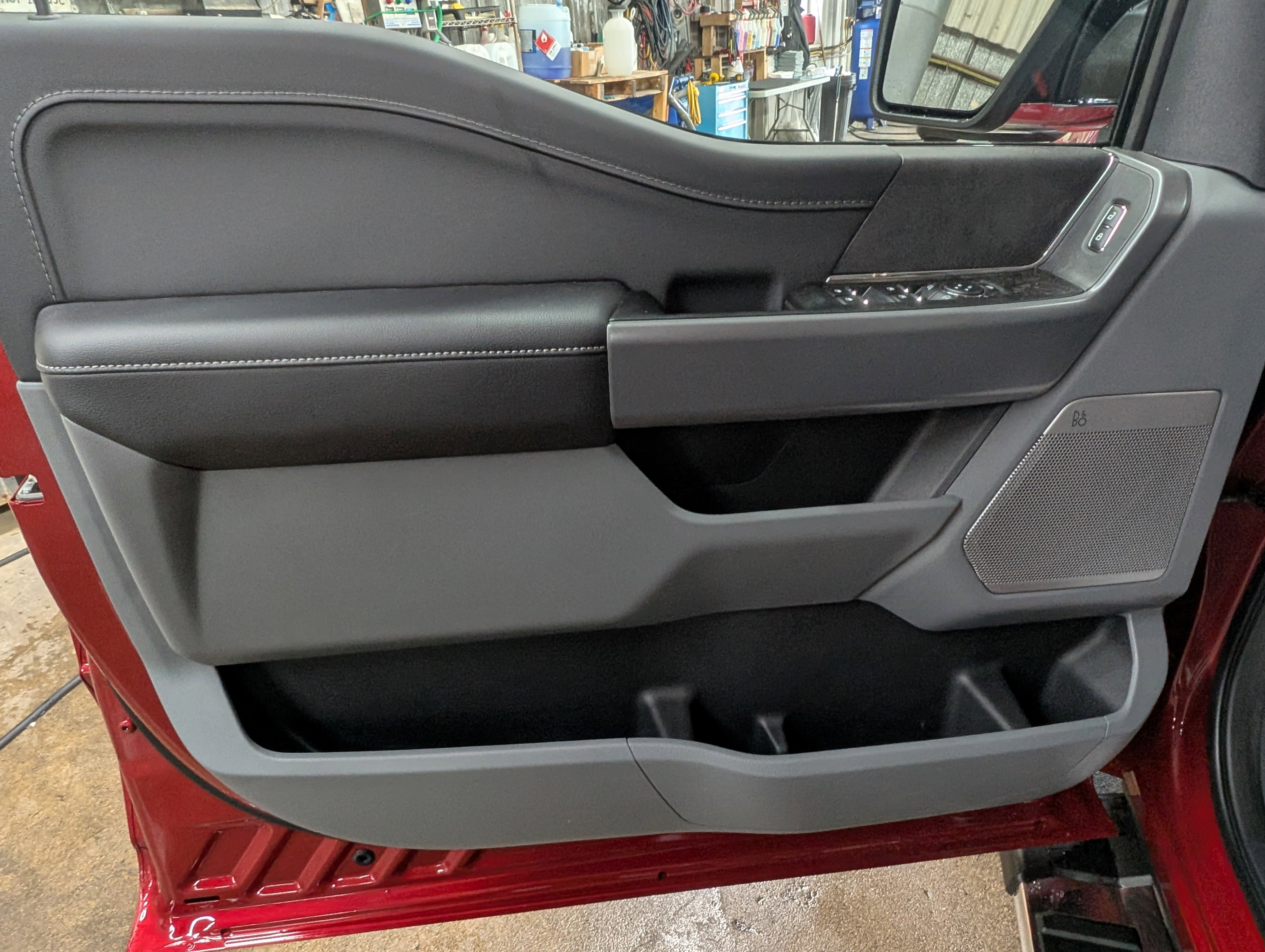 New 2025 Ford F150 XLT w/ Equipment Group 303A High image 18