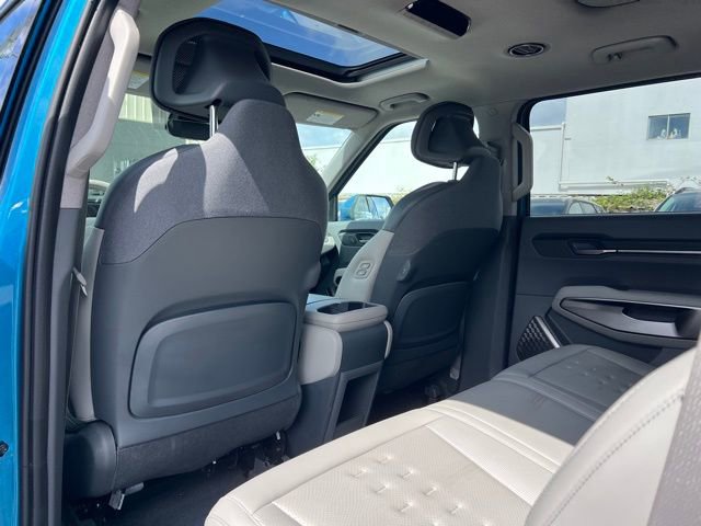 Certified 2025 Kia EV9 Wind AWD/4WD image 11