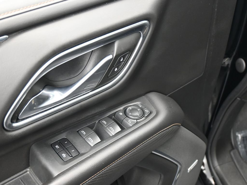 Used 2022 GMC Yukon XL AT4 w/ AT4 Premium Package image 20