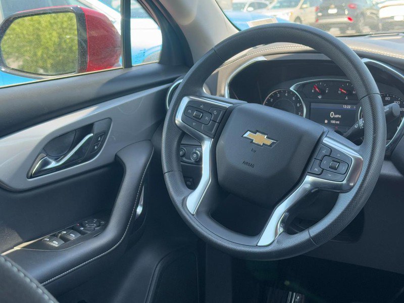 Used 2025 Chevrolet Blazer LT AWD/4WD image 12