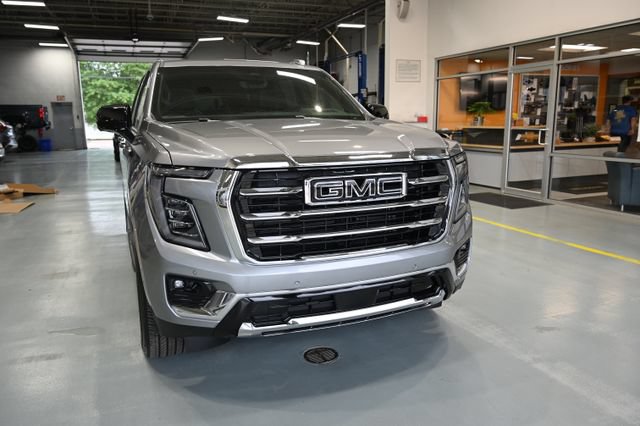 New 2026 GMC Yukon XL Elevation w/ Elevation Premium Package AWD/4WD image 3