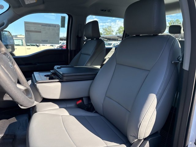New 2026 Ford F350 XL w/ XL Chrome Package image 10