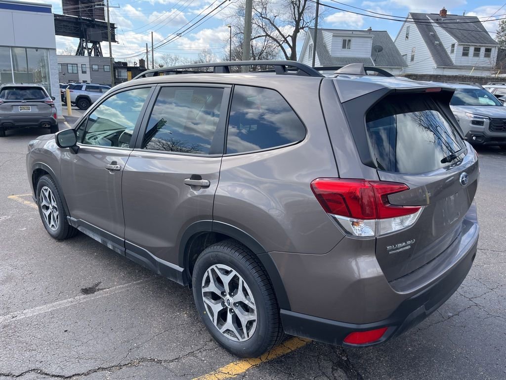 Certified 2023 Subaru Forester Premium image 8