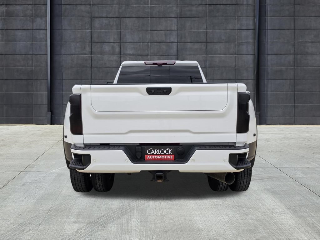 Used 2024 Chevrolet Silverado 3500 High Country w/ Technology Package AWD/4WD image 4