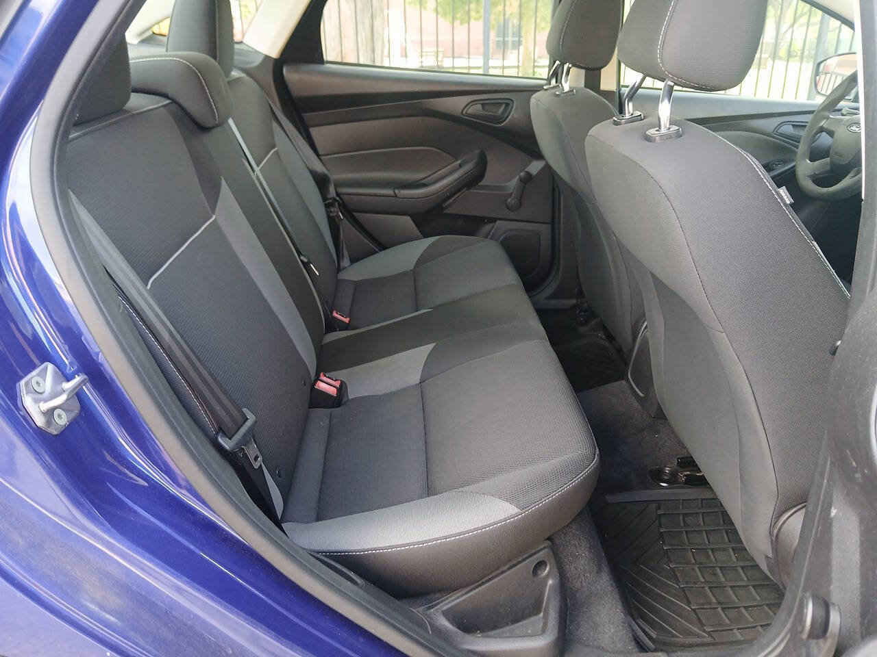 Used 2012 Ford Focus S FWD image 10